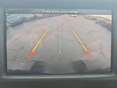 Used 2018 Jeep Wrangler Sport image 25