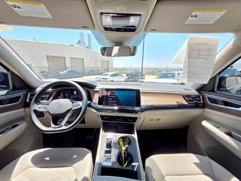 Certified 2025 Volkswagen Atlas SE AWD/4WD image 16