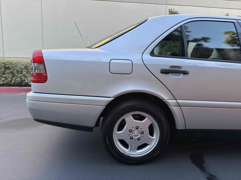 Used 1996 Mercedes-Benz C 280 Sedan image 20