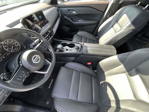 Used 2021 Nissan Rogue SL w/ Premium Package image 10