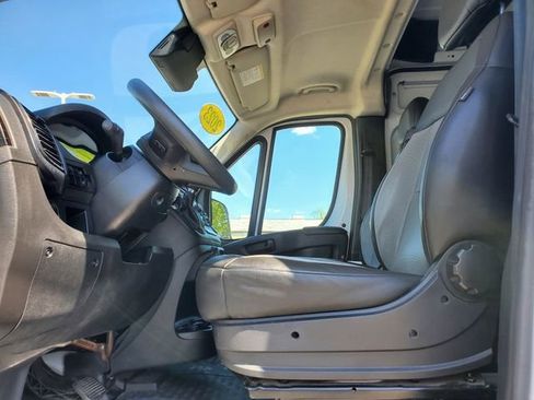 Used 2023 RAM ProMaster 2500 FWD image 4