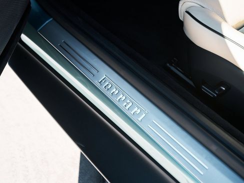 Used 2022 Ferrari Roma image 35