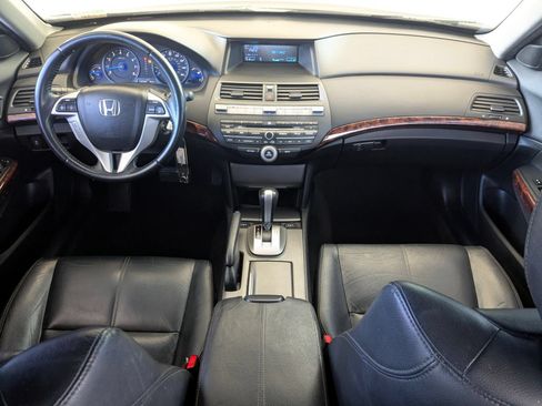 Used 2011 Honda Crosstour EX-L image 22