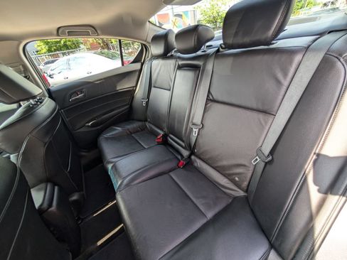 Used 2015 Acura ILX FWD image 18