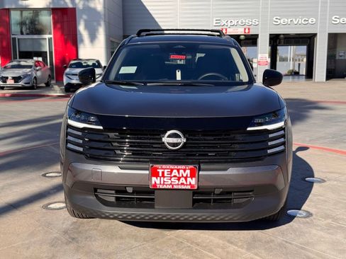 New 2026 Nissan Kicks SV image 3