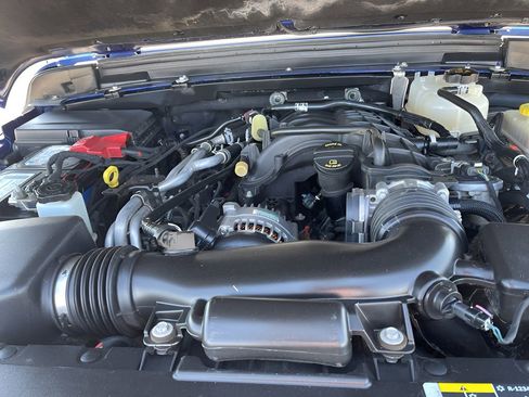 Used 2019 Jeep Wrangler Unlimited Sport S image 29