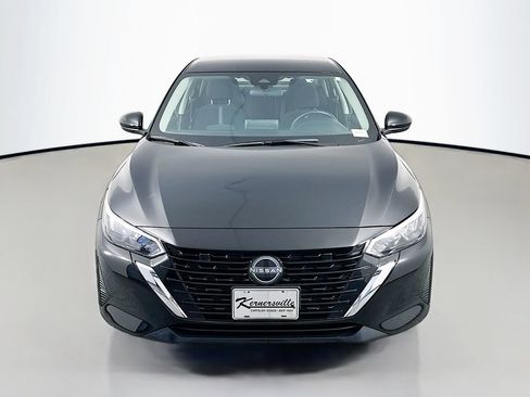 Used 2025 Nissan Sentra SV FWD image 2