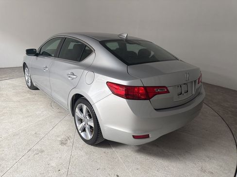 Used 2013 Acura ILX w/ Premium Package image 10
