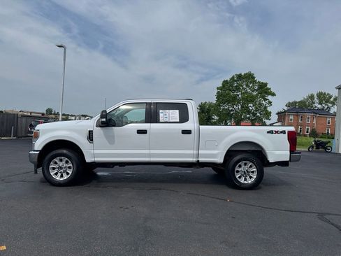 Used 2022 Ford F250 XLT AWD/4WD image 4