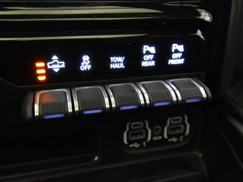 Used 2022 RAM 1500 Limited image 19