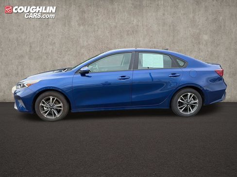 Used 2024 Kia Forte LXS FWD image 4