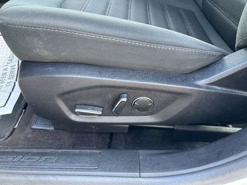 Used 2020 Ford Fusion SE image 14