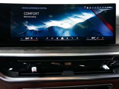 Used 2024 BMW X7 M60i w/ Executive Package AWD/4WD image 22