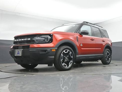 Used 2023 Ford Bronco Sport Outer Banks w/ Tech Package AWD/4WD image 34