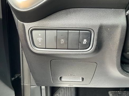 Used 2022 Kia Soul LX FWD image 21