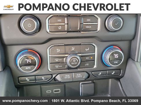 Used 2023 Chevrolet Tahoe Z71 w/ Luxury Package image 30