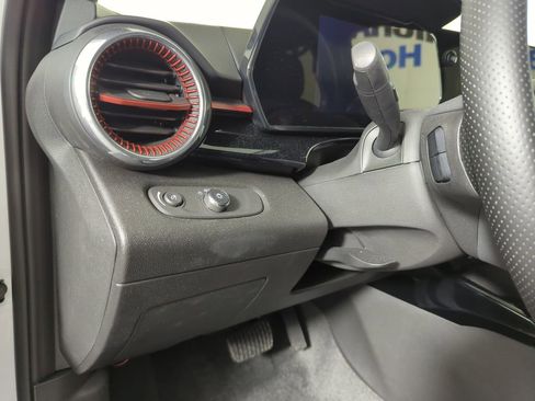 Used 2025 Chevrolet Trax RS w/ Driver Confidence Package image 26