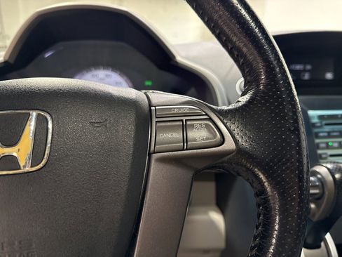 Used 2010 Honda Pilot EX-L image 11