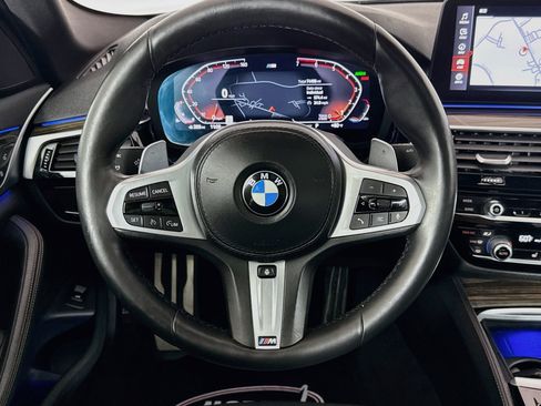 Used 2021 BMW 530i xDrive w/ M Sport Package AWD/4WD image 25
