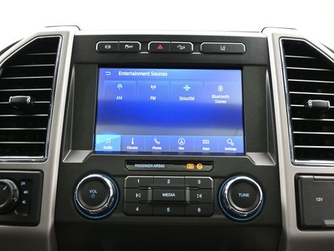 Used 2020 Ford F250 Lariat w/ Lariat Ultimate Package AWD/4WD image 34