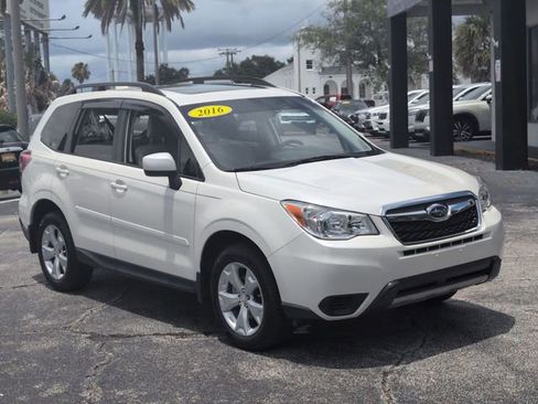 Used 2016 Subaru Forester 2.5i Premium AWD/4WD image 3