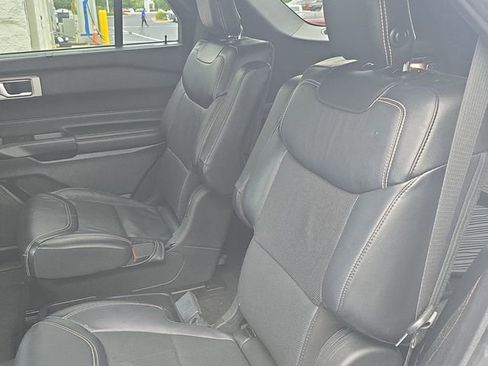 Used 2020 Ford Explorer ST w/ Premium Technology Package image 15