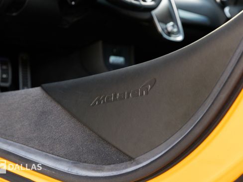 Used 2023 McLaren GT image 19