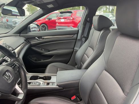 Used 2022 Honda Accord Sport image 11