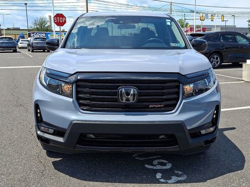 Used 2023 Honda Ridgeline Sport image 2
