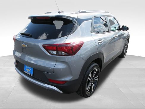 Certified 2026 Chevrolet TrailBlazer LT w/ LT Cold Weather Package FWD image 5