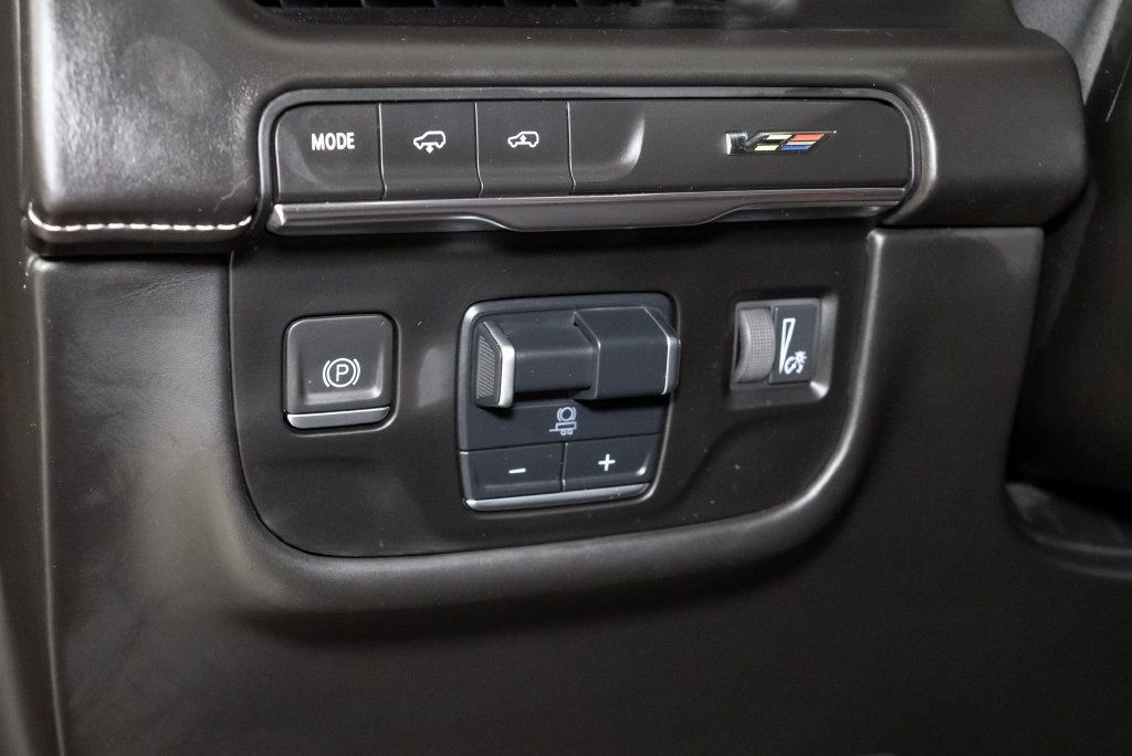 Used 2023 Cadillac Escalade V AWD/4WD image 19