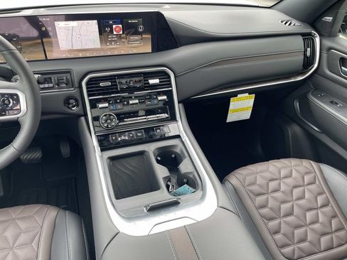 New 2026 Nissan Armada Platinum Reserve AWD/4WD image 15