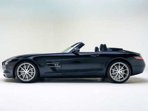 Used 2012 Mercedes-Benz SLS AMG image 11