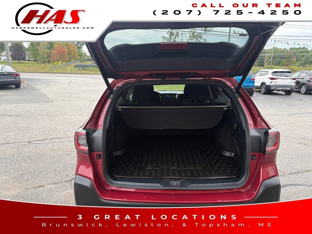 Used 2023 Subaru Outback Premium AWD/4WD image 9