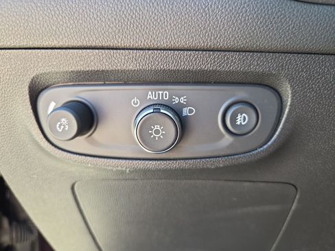 Used 2021 Buick Encore GX Select FWD image 22