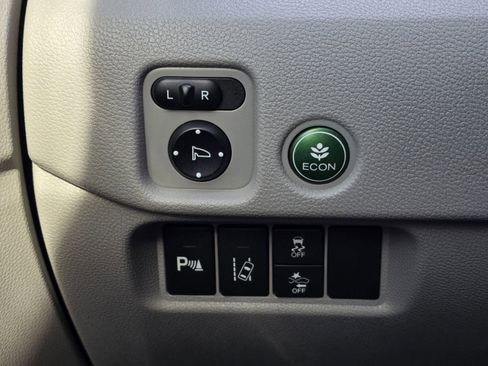 Used 2017 Honda Pilot Elite image 32