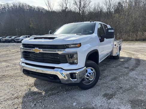 New 2026 Chevrolet Silverado 3500 LT w/ Convenience Package image 11