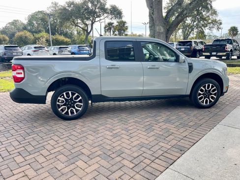 Used 2023 Ford Maverick Lariat image 6