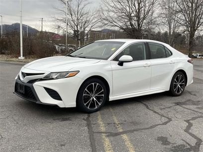 Used 2019 Toyota Camry SE