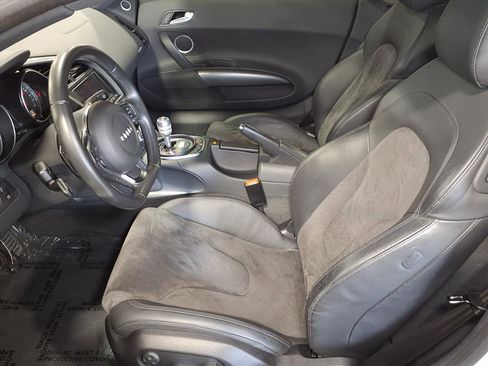 Used 2009 Audi R8 V8 image 14
