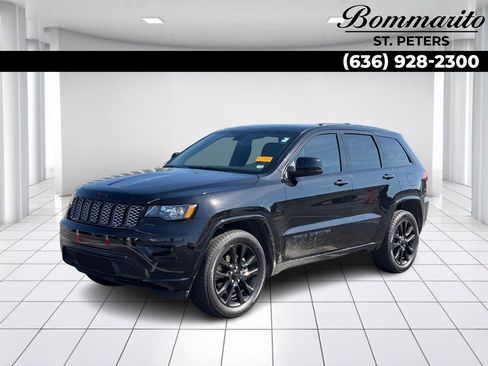 Used 2021 Jeep Grand Cherokee Laredo X AWD/4WD image 1