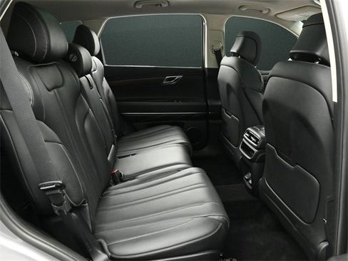 Used 2021 Genesis GV80 2.5T image 18