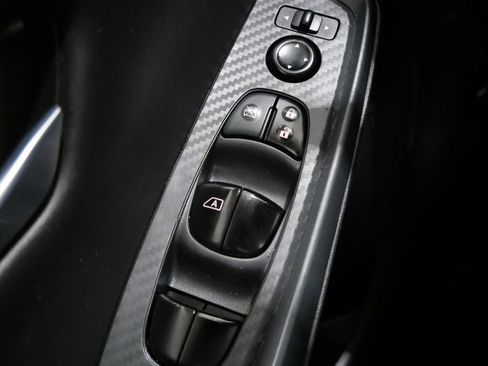 Used 2025 Nissan Sentra SV FWD image 13