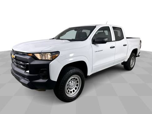 Used 2023 Chevrolet Colorado W/T w/ WT Convenience Package II AWD/4WD image 4