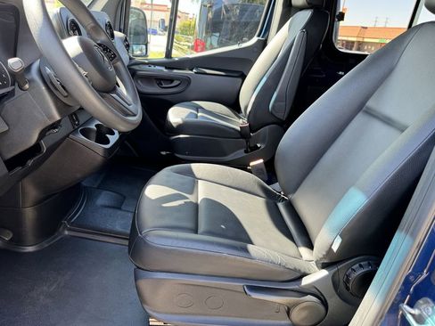 Used 2023 Mercedes-Benz Sprinter 144 Cargo image 22