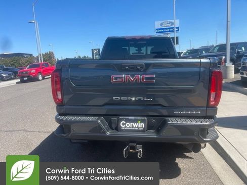 Used 2020 GMC Sierra 2500 Denali w/ Denali Ultimate Package AWD/4WD image 12