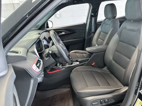 Used 2022 Chevrolet TrailBlazer RS w/ Technology Package AWD/4WD image 27