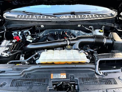 Used 2025 Ford Expedition Max Platinum image 31