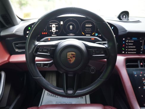 Used 2021 Porsche Taycan RWD image 15