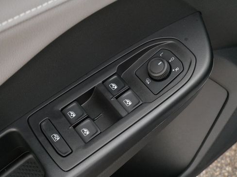 Certified 2024 Volkswagen Taos SE AWD/4WD image 18